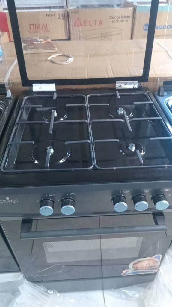 Cuisinière à Gaz 4 Feux - Noire et Grise - Couvercle Vitré