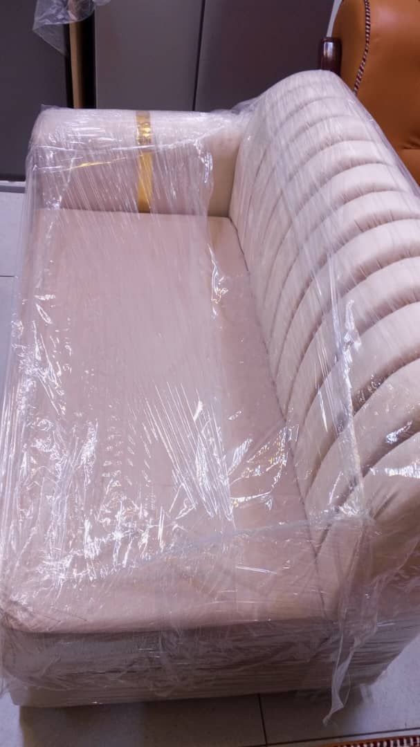 Canapé 2 Places Velours Côtelé Beige "Ribbon"